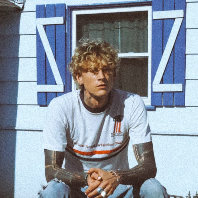 mgk 사진